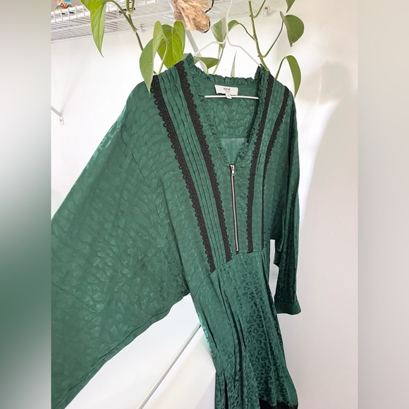 Green Koché Dress - Picture 2 of 5
